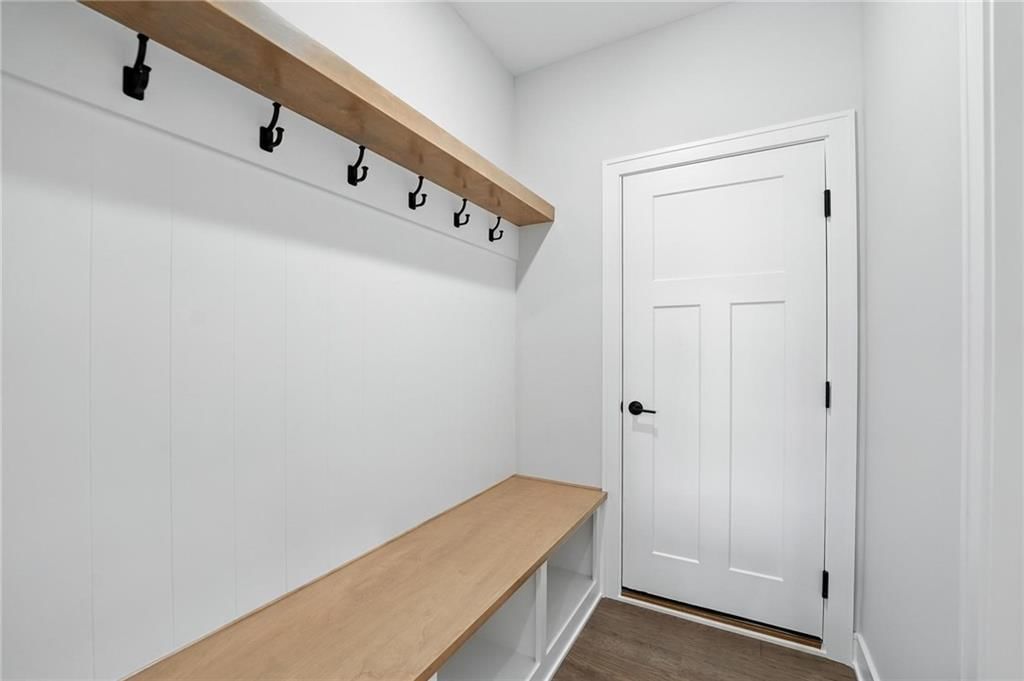 4137 Lake Shore Drive — photo 15
