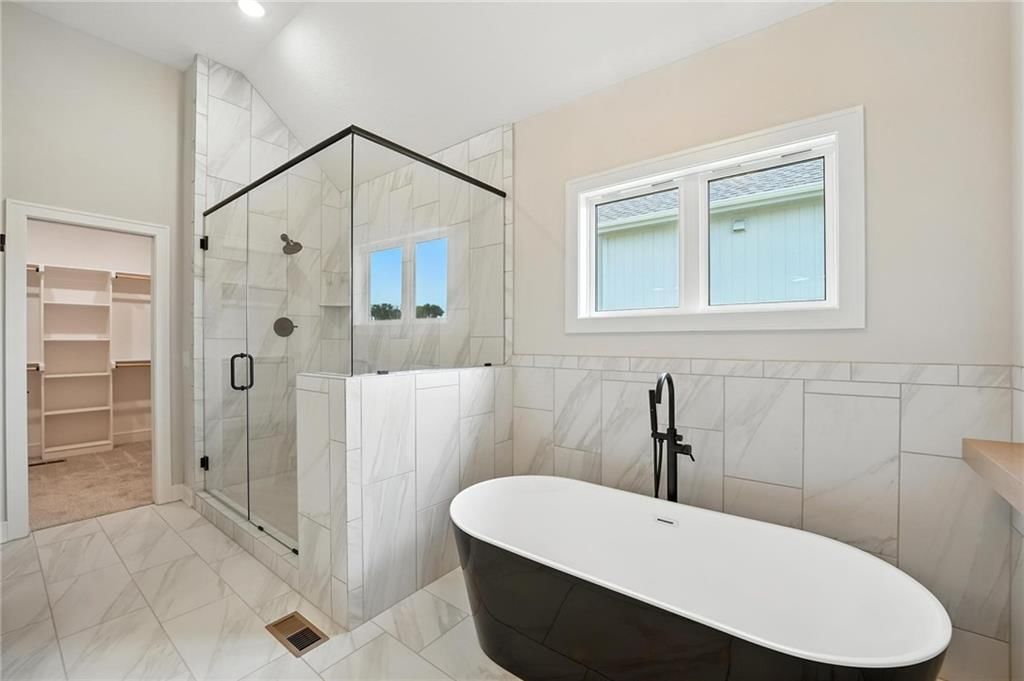 4137 Lake Shore Drive — photo 20