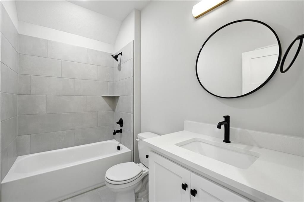 4137 Lake Shore Drive — photo 29