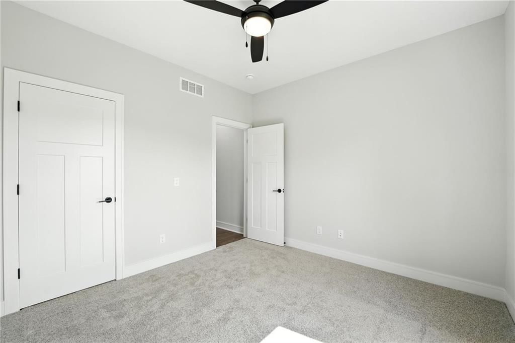 4137 Lake Shore Drive — photo 31