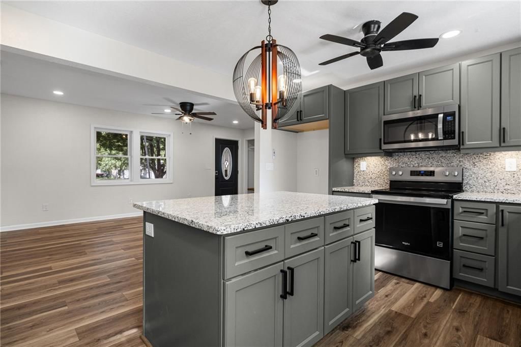 305 S Sunset Drive — photo 12