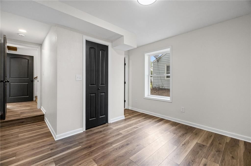 305 S Sunset Drive — photo 15