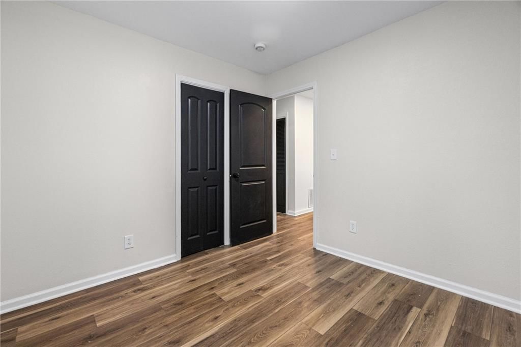 305 S Sunset Drive — photo 21