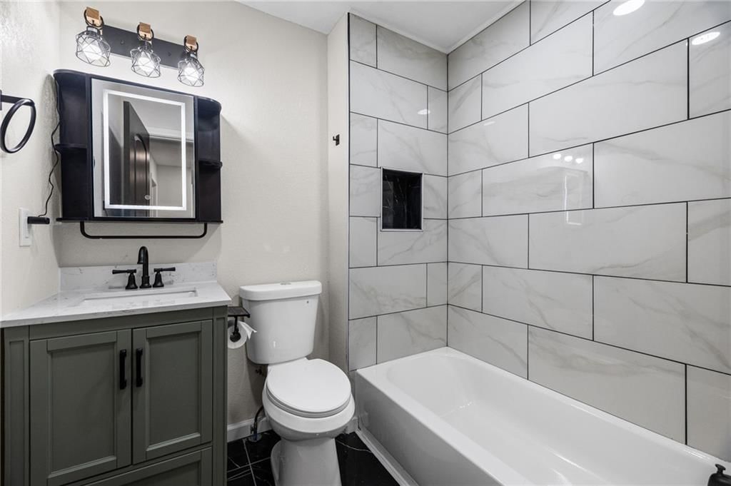 305 S Sunset Drive — photo 22
