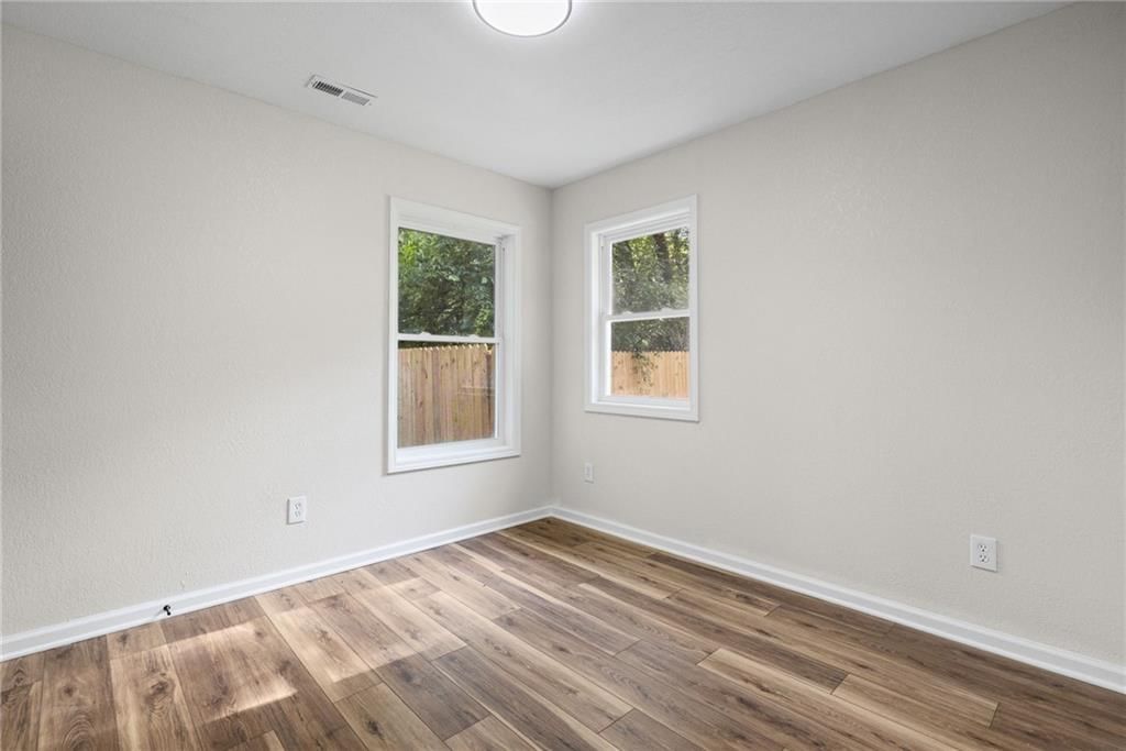 305 S Sunset Drive — photo 23