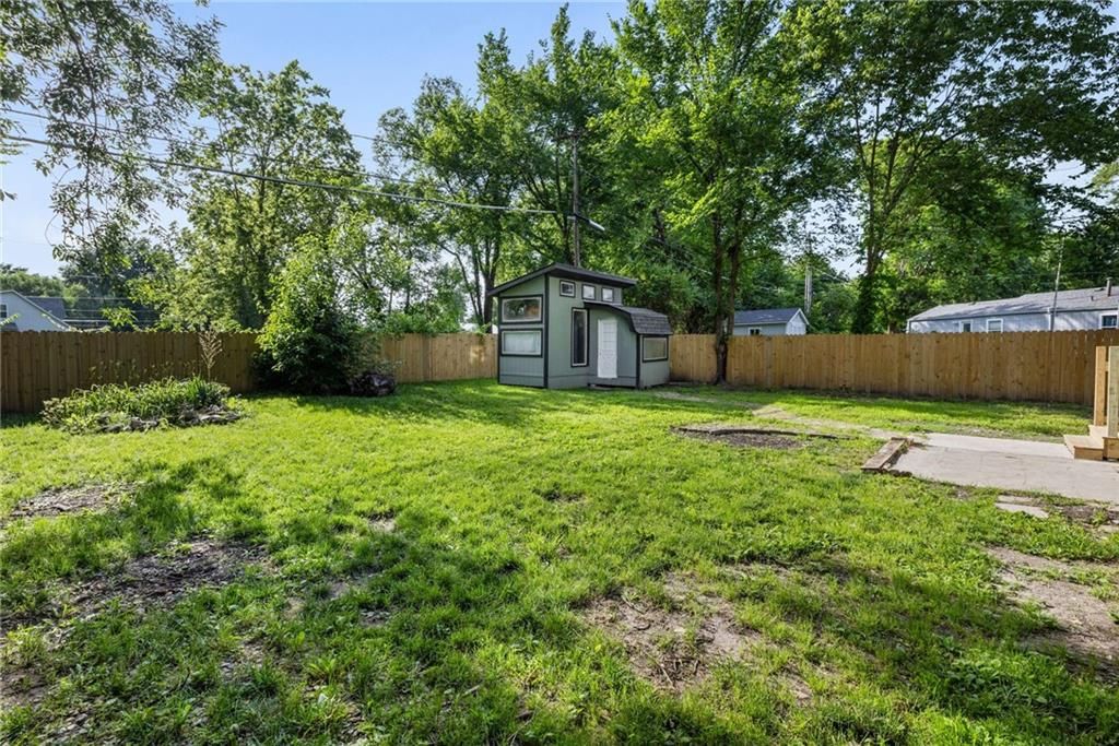 305 S Sunset Drive — photo 29