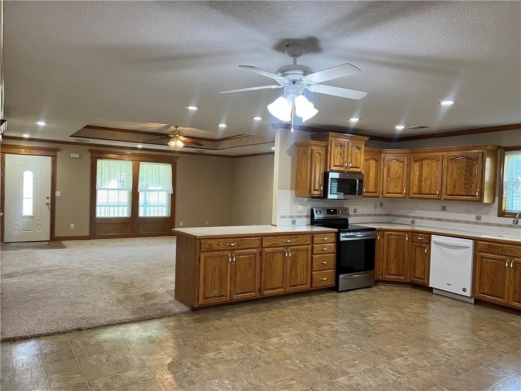610 S Connor Street — photo 14