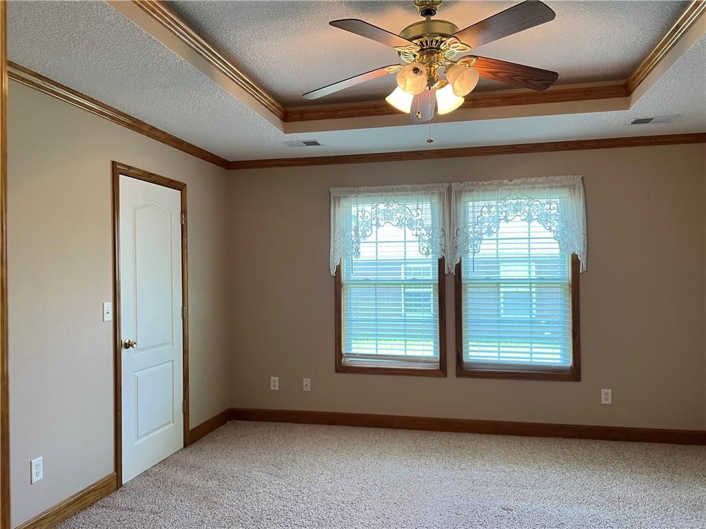 610 S Connor Street — photo 15
