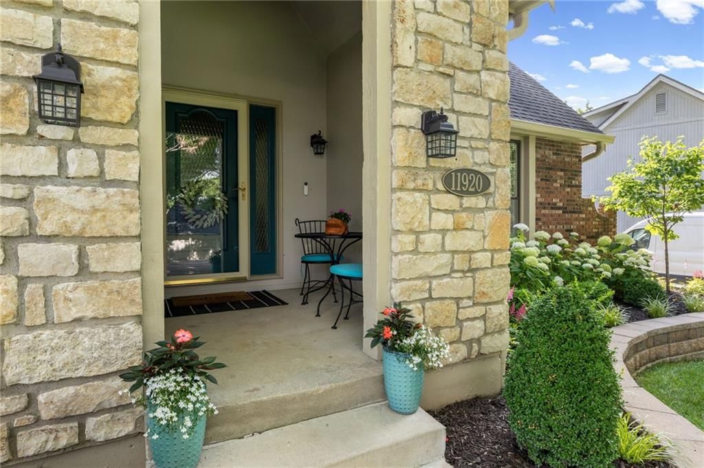 11920 Windsor Drive — photo 3