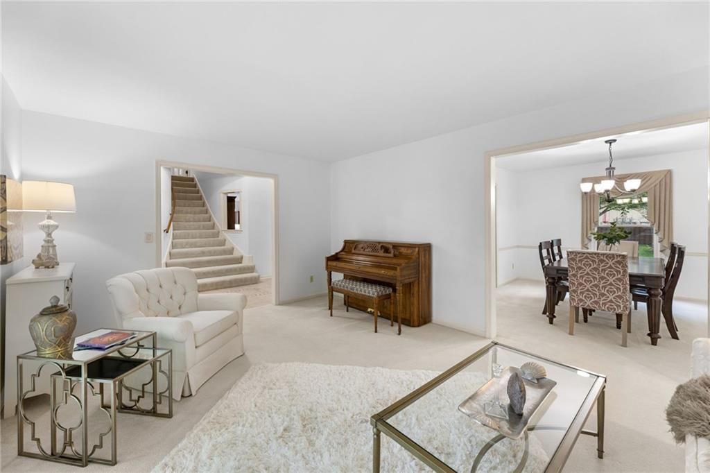 11920 Windsor Drive — photo 5