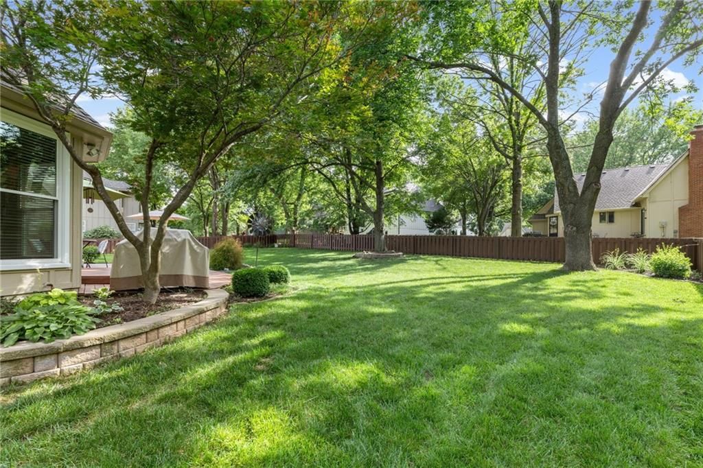 11920 Windsor Drive — photo 29