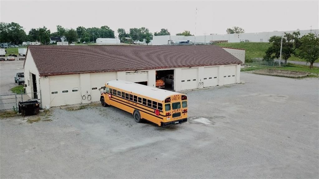 1011 Gilbert Street — photo 25