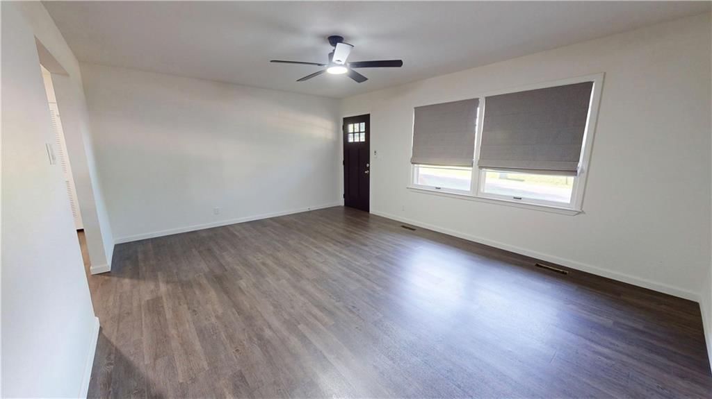 224 W South Street — photo 2