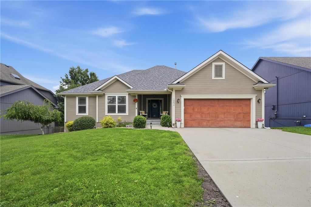 10834 N Manchester Avenue, Kansas City, MO