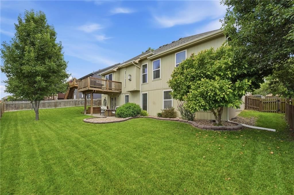 10834 N Manchester Avenue — photo 39