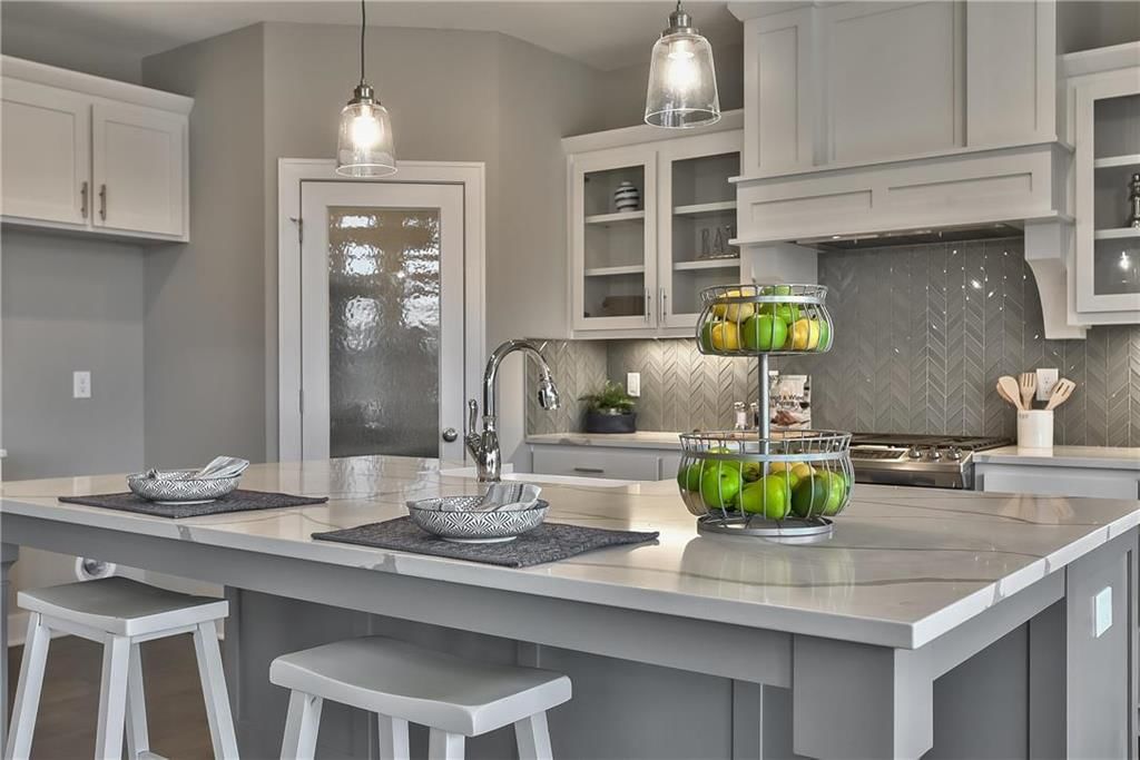 2546 W Wabash Street — photo 1