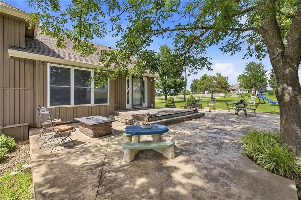 21401 S Renner Road — photo 35