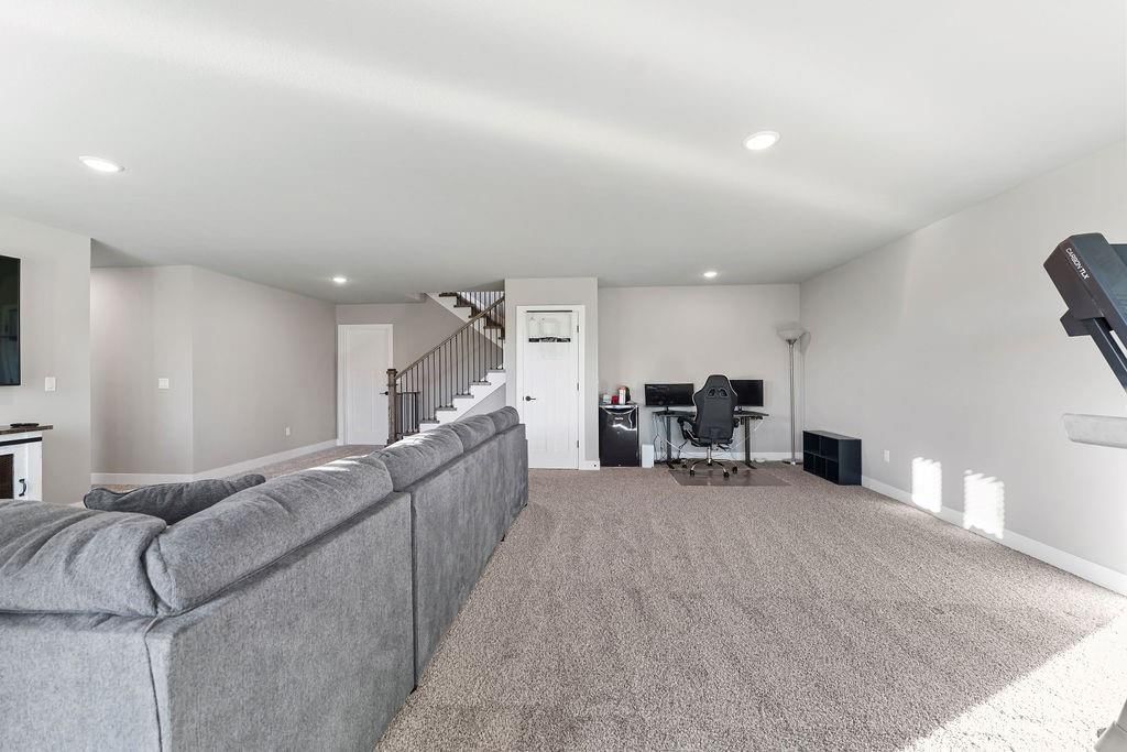 1544 N 162nd Circle — photo 15