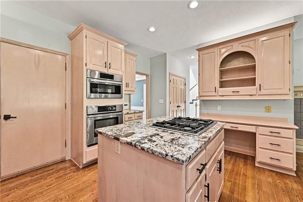 10240 S Northlake Avenue — photo 13