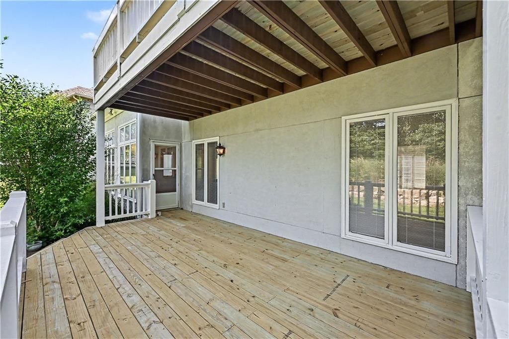 10240 S Northlake Avenue — photo 29