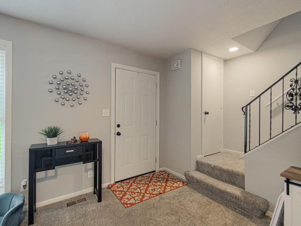 6745 N Askew Avenue — photo 5