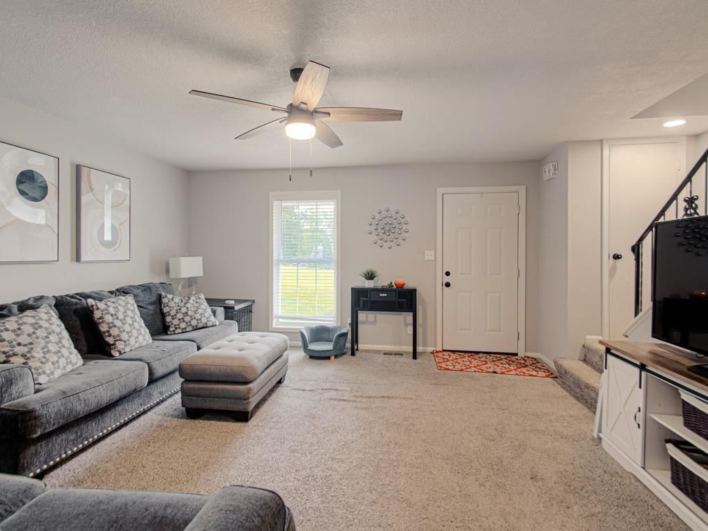 6745 N Askew Avenue — photo 7