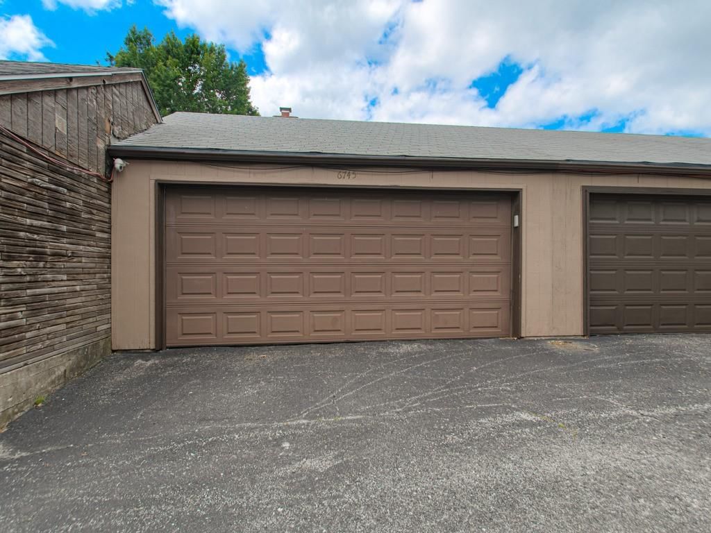 6745 N Askew Avenue — photo 32