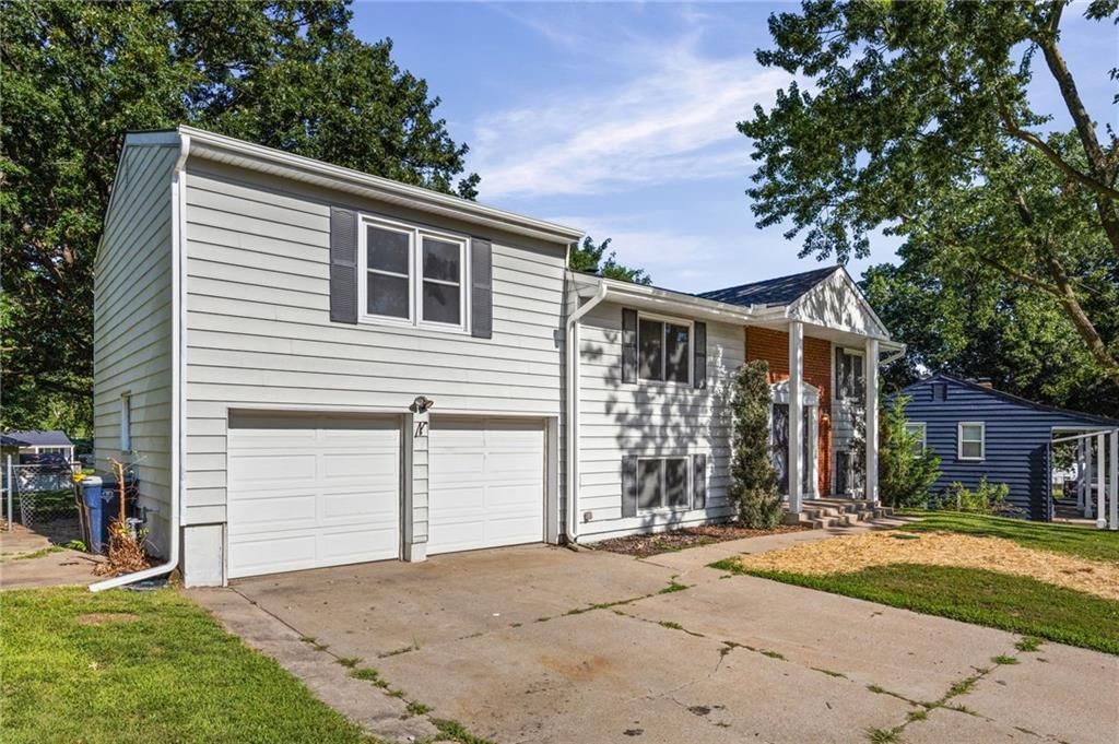5388 N Palmer Avenue — photo 3