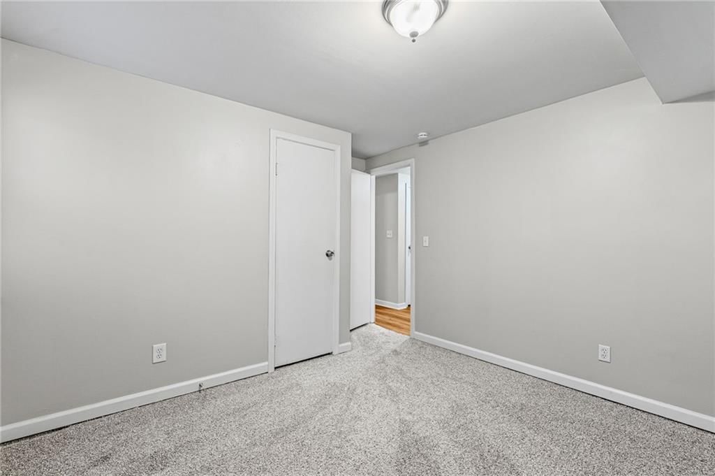 5388 N Palmer Avenue — photo 18