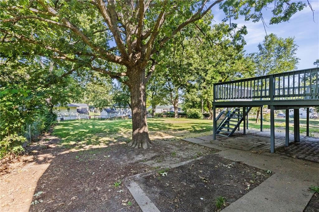 5388 N Palmer Avenue — photo 24