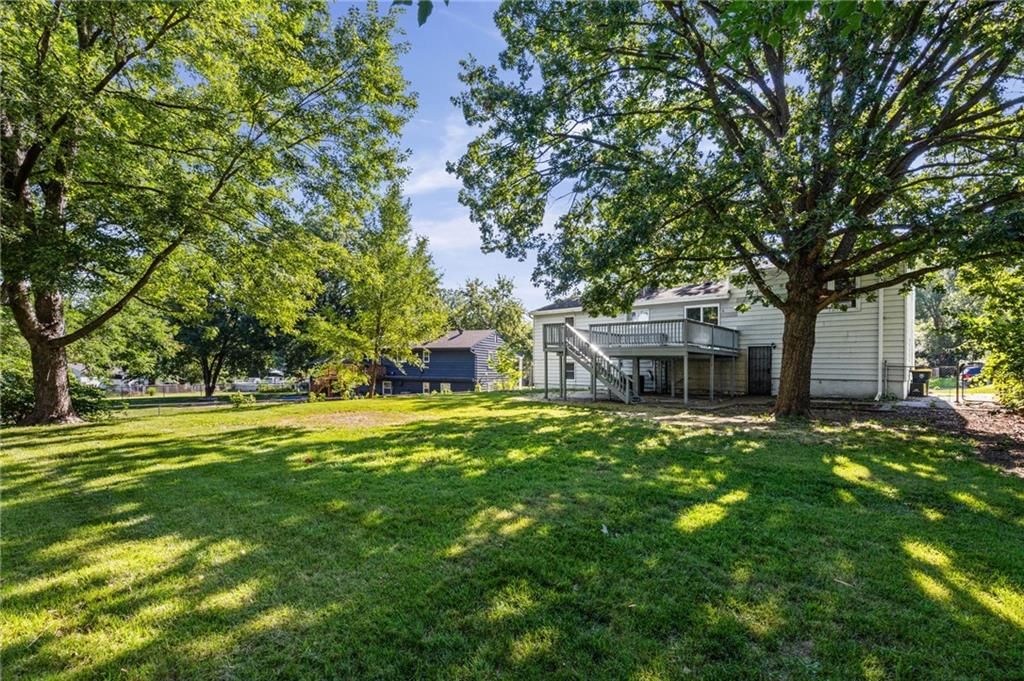 5388 N Palmer Avenue — photo 27