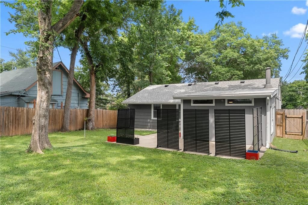 4504 Liberty Street — photo 39