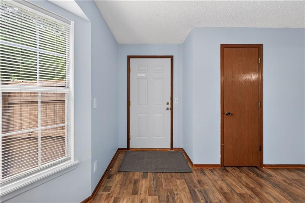 8333 Lowell Avenue — photo 7