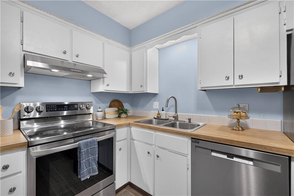 8333 Lowell Avenue — photo 23