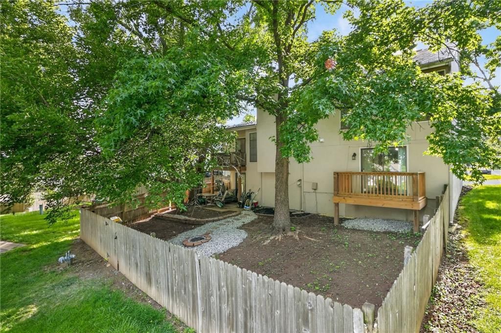 12357 W 107th Terrace — photo 24