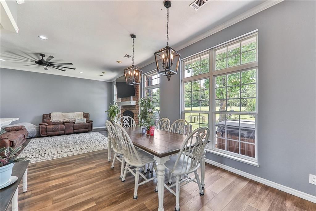 2792 W Northbrook Street — photo 16