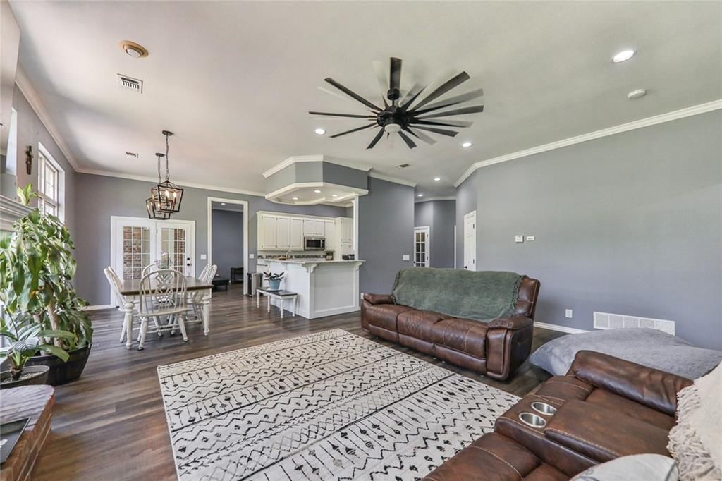 2792 W Northbrook Street — photo 19