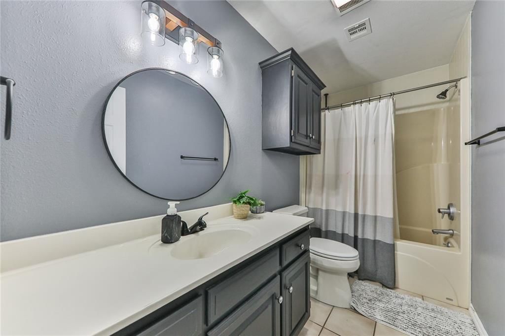 2792 W Northbrook Street — photo 23