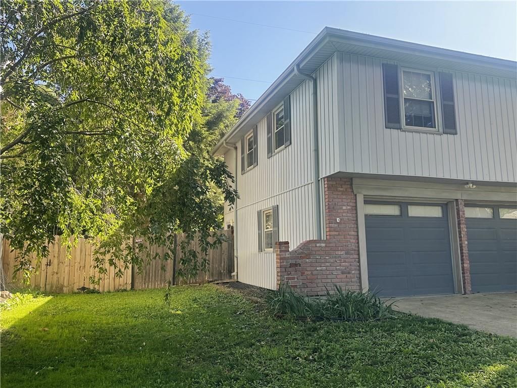 9102 W 81st Terrace — photo 3