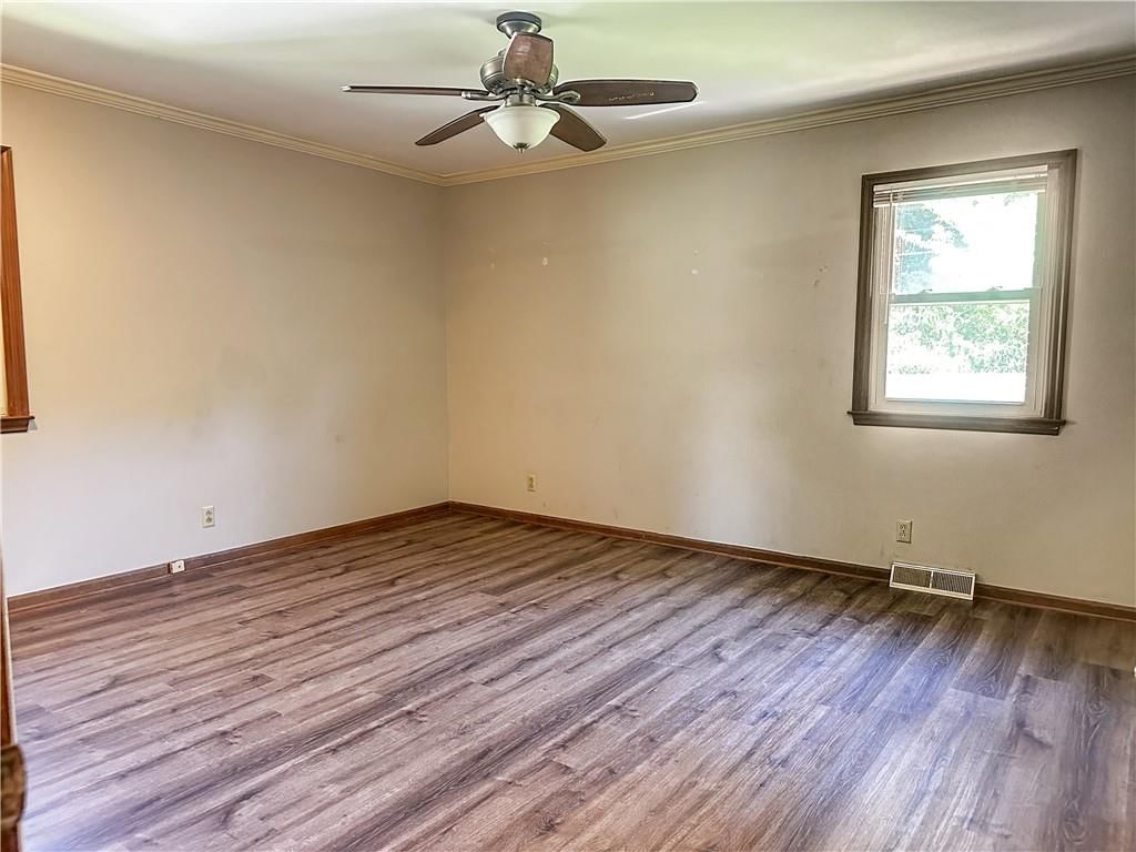 9102 W 81st Terrace — photo 25