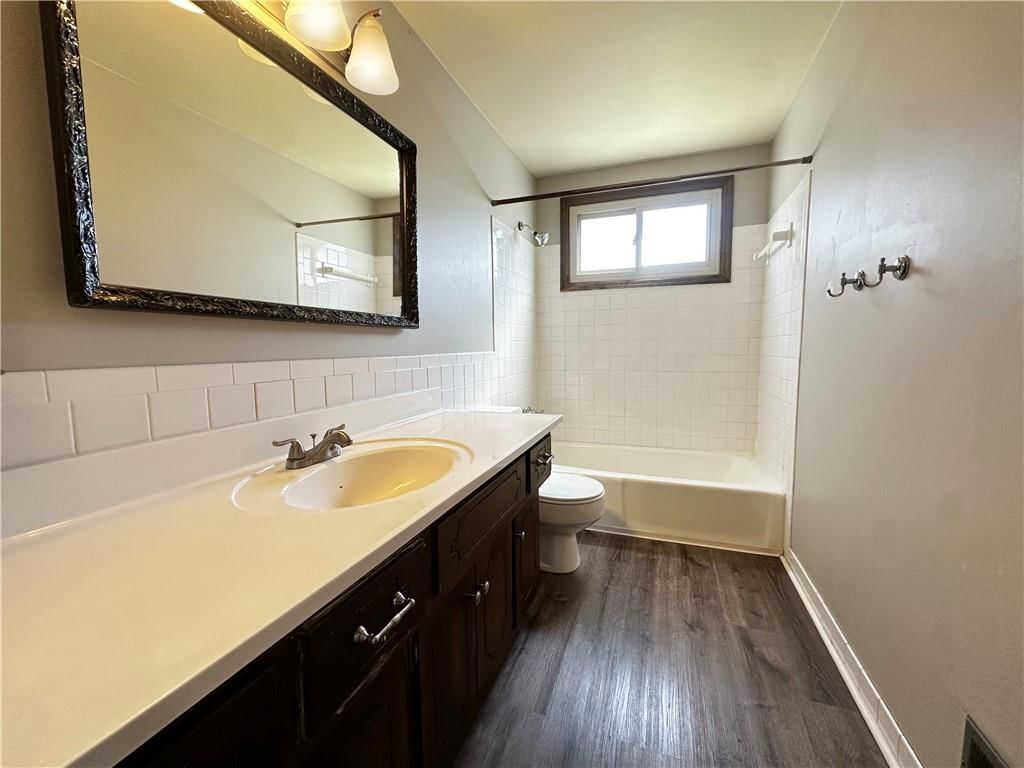 9102 W 81st Terrace — photo 29