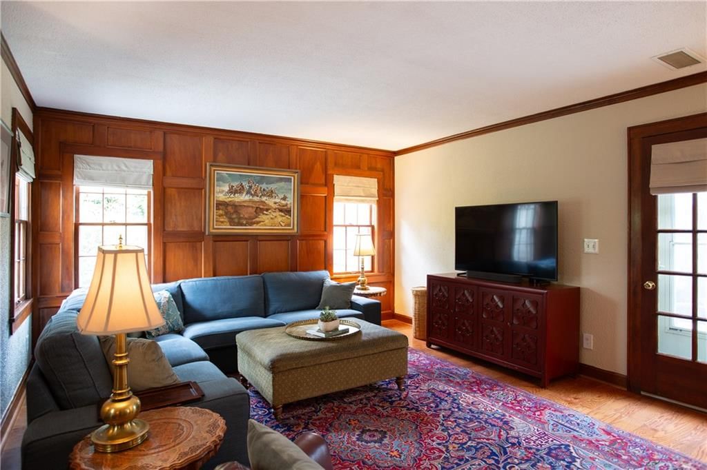 604 W 70th Street — photo 13