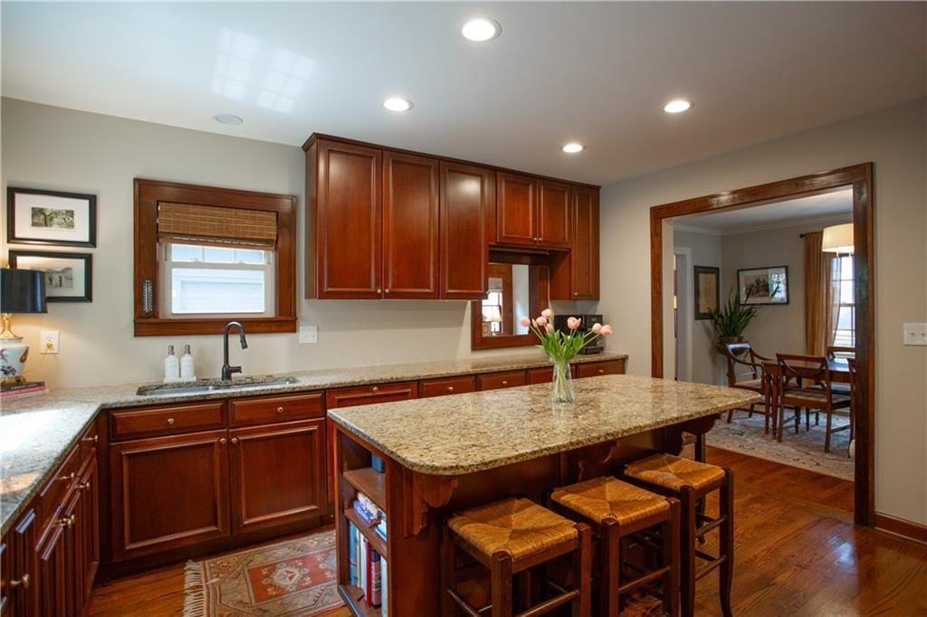 604 W 70th Street — photo 20