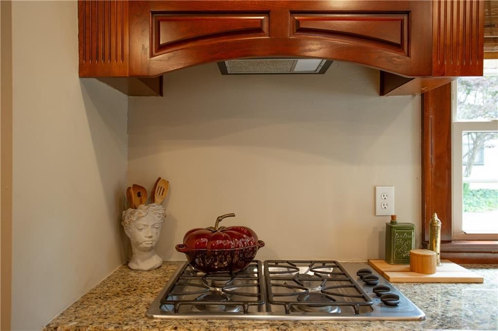 604 W 70th Street — photo 22