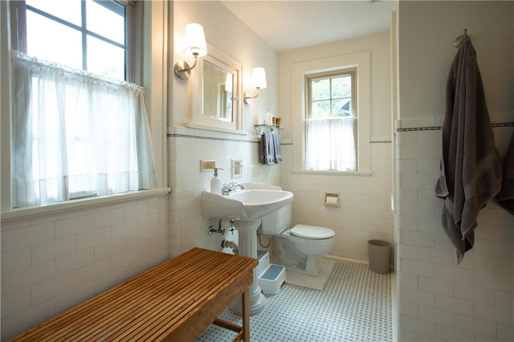 604 W 70th Street — photo 39