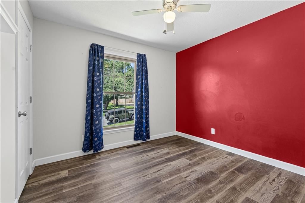 609 Loran Lane — photo 13