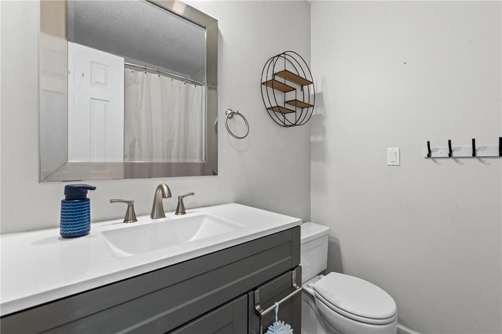 609 Loran Lane — photo 15