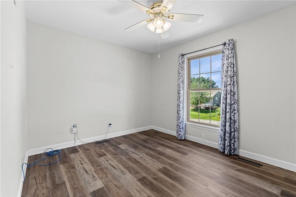 609 Loran Lane — photo 16