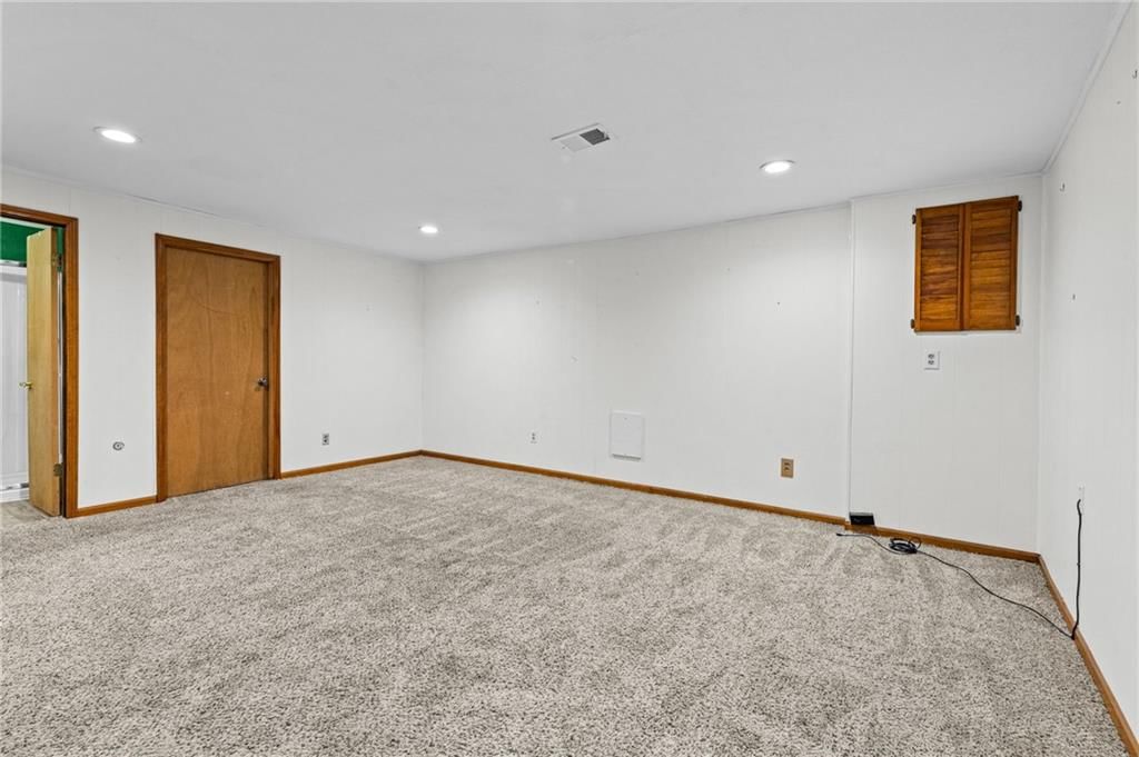 609 Loran Lane — photo 23