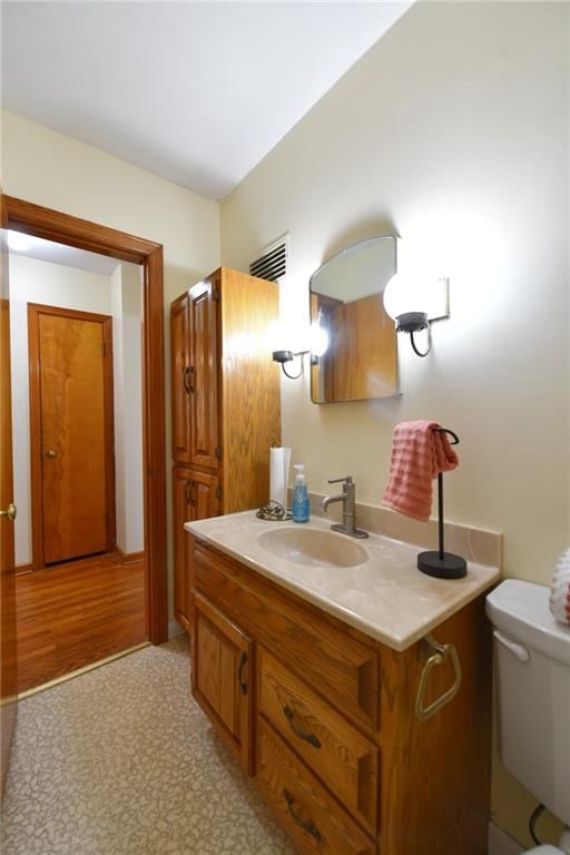 9604 E 32nd Street — photo 31